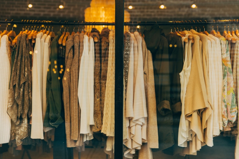 magasin-LE CANNET-min_clothe_fashion_store_shop_window_store_front-21277